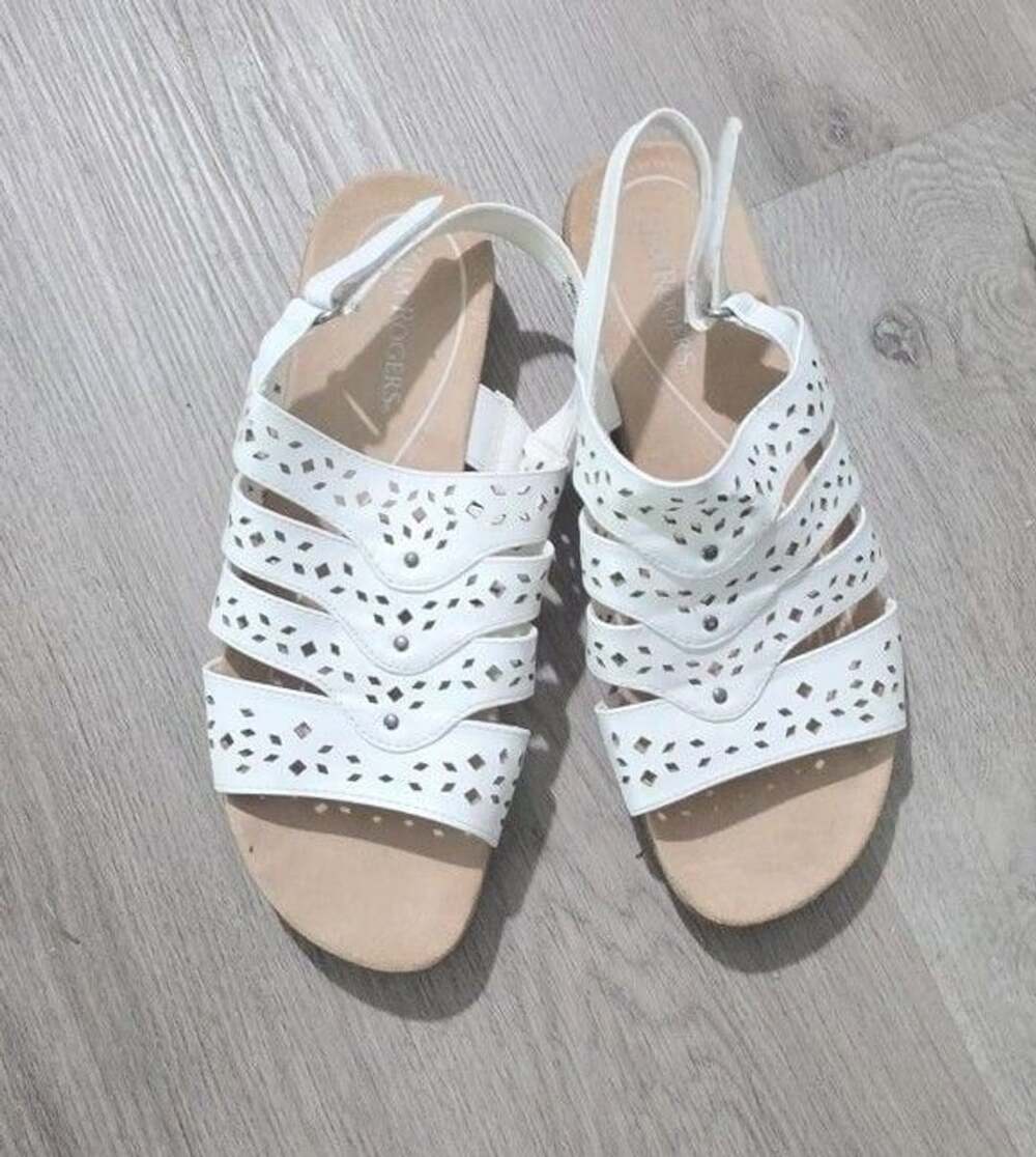 Kim Rogers Gamila Size 8.5M White Sandals